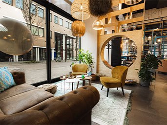Kleurrijk Netwerkcafe