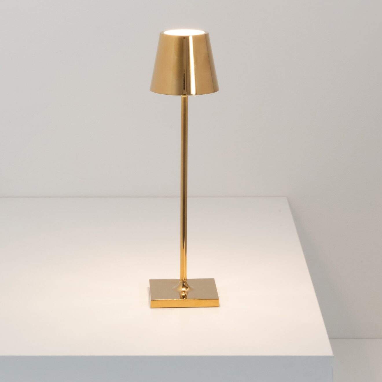 97113460 Tafellamp Poldina Micro Goud 2hr