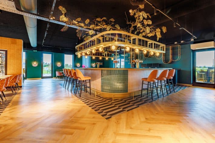 Chi Chi - The Golf Venue (Utrecht)