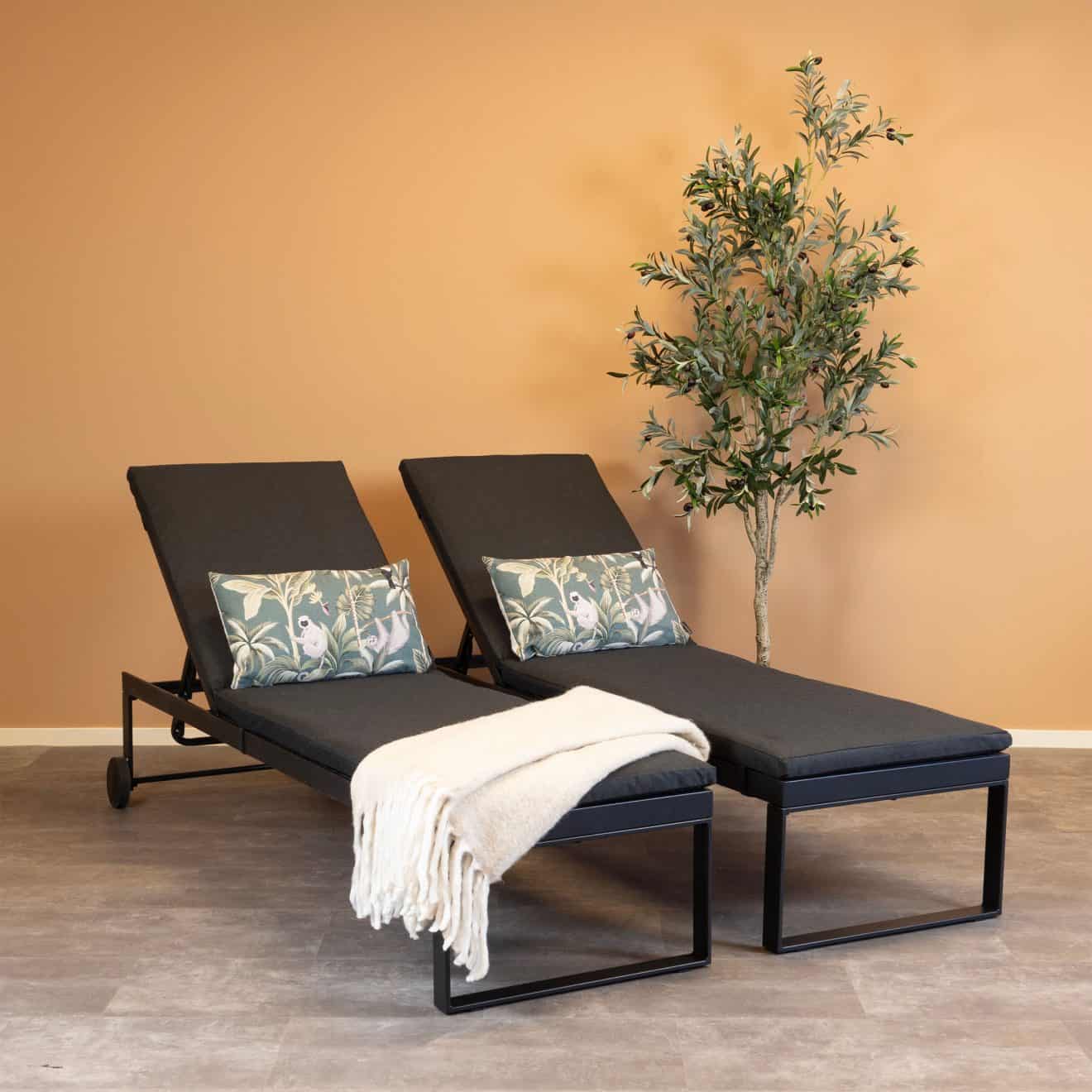 96916180 Cobie Sunlounger Zwart 5hr