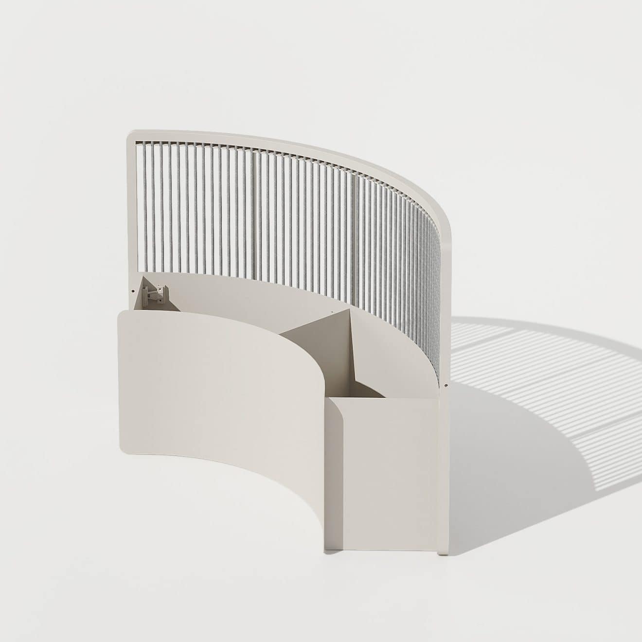 95417460 Lilia Planter Taupe 2hr