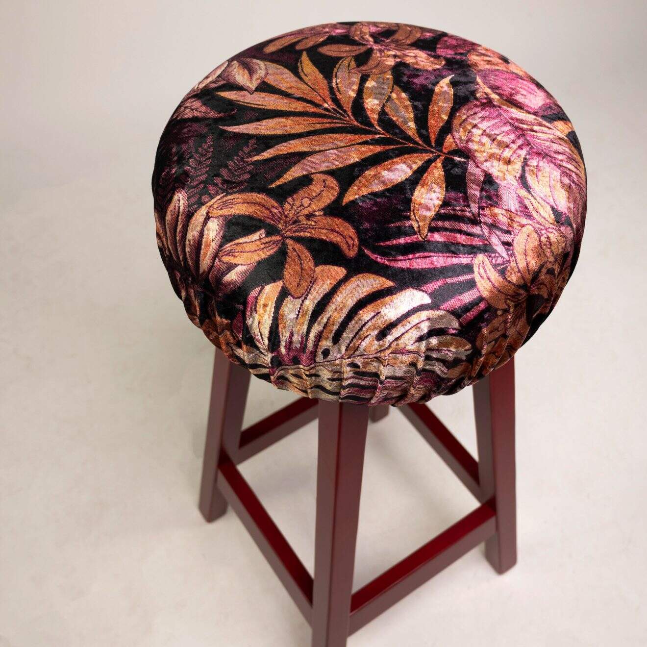96207130 Barkruk Mokum Printed Purple Red 9hr