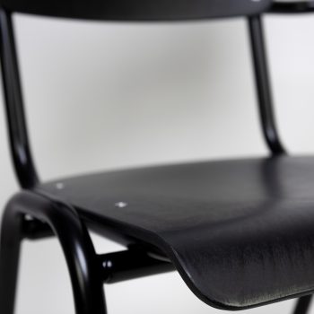 96000770 Skool Armstoel Zwart 6hr