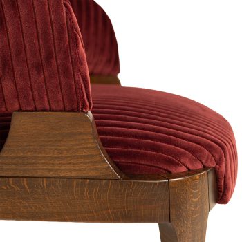 96127590 Armstoel Oliver Rood 8hr