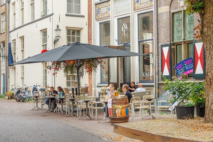 (c)fotografie Mike Rikken Bedrijfsfotograaf Kaja Rijssen Xalu Deventer Wine & Food Bar Hr 6850 Kopie